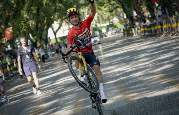 Milan Vader wins Tour of Guangxi 18 months after saving his life