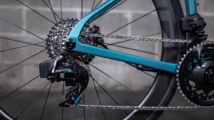 Nueva Lauf Úthald: de fabricar horquillas de ballesta a su primera bici de carretera