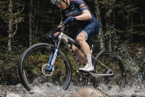 Causas y soluciones a los pies dormidos sobre la bici