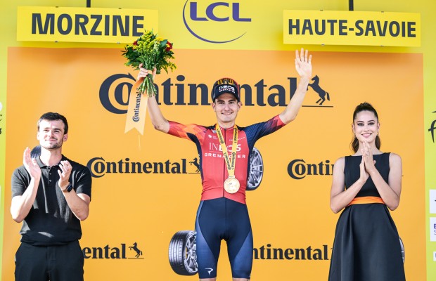 Carlos Rodríguez renueva por INEOS Grenadiers hasta 2027