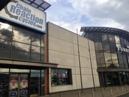 El desplome de las tiendas Wiggle, Chain Reaction, Bikester, Fahrrad, Probike o Bikeshop amenanza el sector ciclista y pronostica grandes descuentos