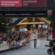 Así fue la primera victoria de Jenny Rissveds y Nino Schurter en un Short Track