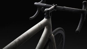 La exclusiva S-Wortks Aethos LTD llega con lo mejor de Campagnolo y acabado en 'mármol italiano'