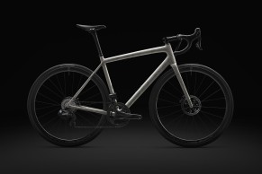 La exclusiva S-Wortks Aethos LTD llega con lo mejor de Campagnolo y acabado en 'mármol italiano'