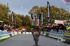 Vanthorenhout y Van Empel revalidan el Europeo de CX, Felipe Orts logra un Top 10 en una carrera marcada por el clima