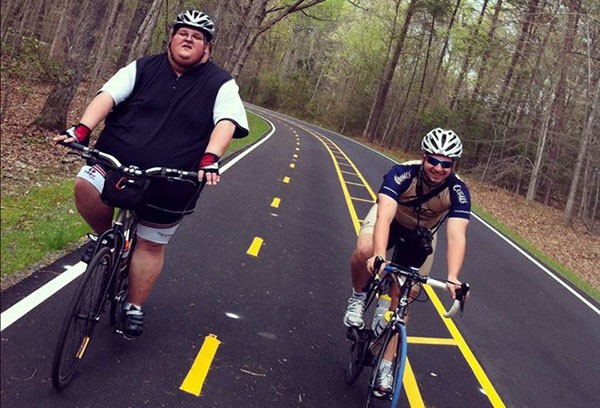 Barrio Surrey Están deprimidos Ernest Gagnon, el ciclista con sobrepeso más famoso de la red es todo un  ejemplo de amor por el ciclismo