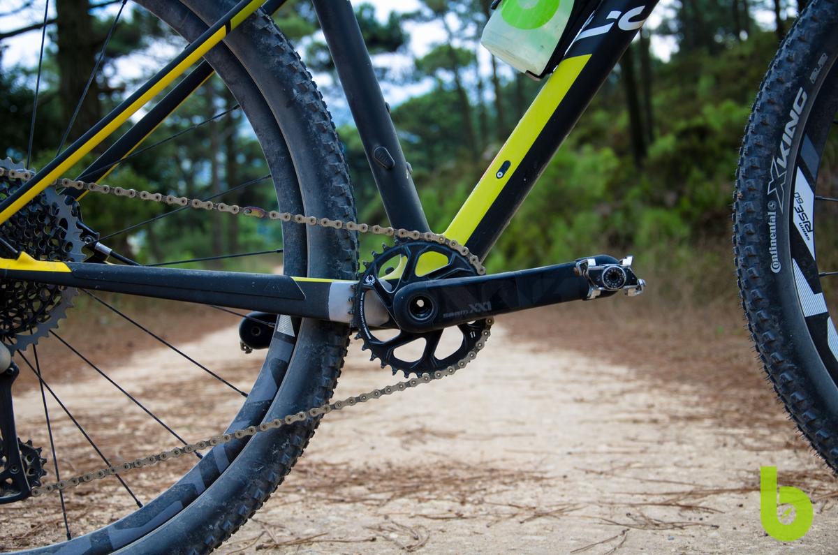 Canyon Exceed CF SLX 9.9 Pro Team