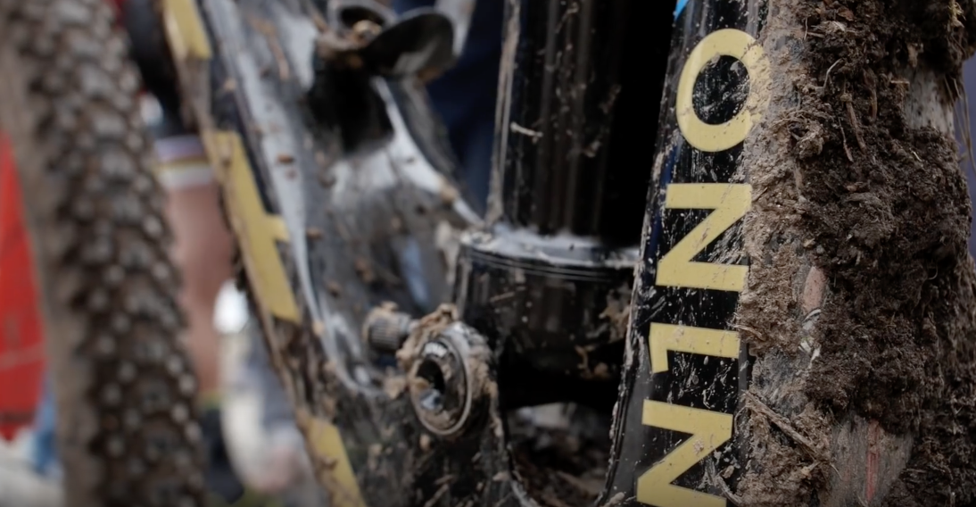 El mecánico de Nino Schurter te enseña a limpiar tu mountain bike [VÍDEO]