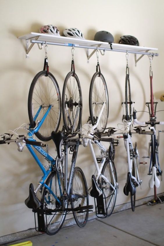 Barbero pedal Retorcido Maneras originales de guardar la bici en casa