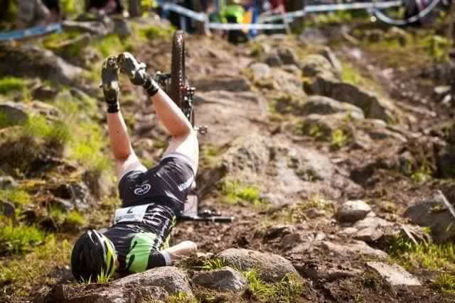 caida ciclista mountain bike