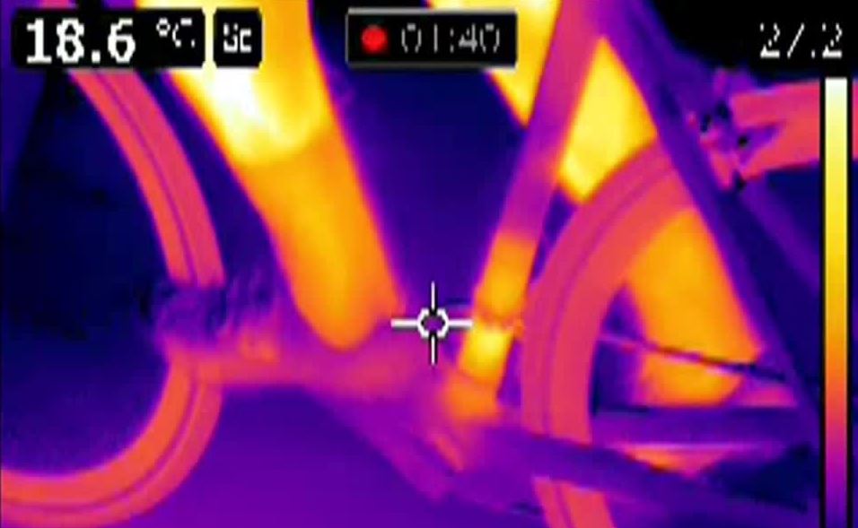 La UCI despliega un arsenal de cámaras térmicas contra el dopaje mecánico