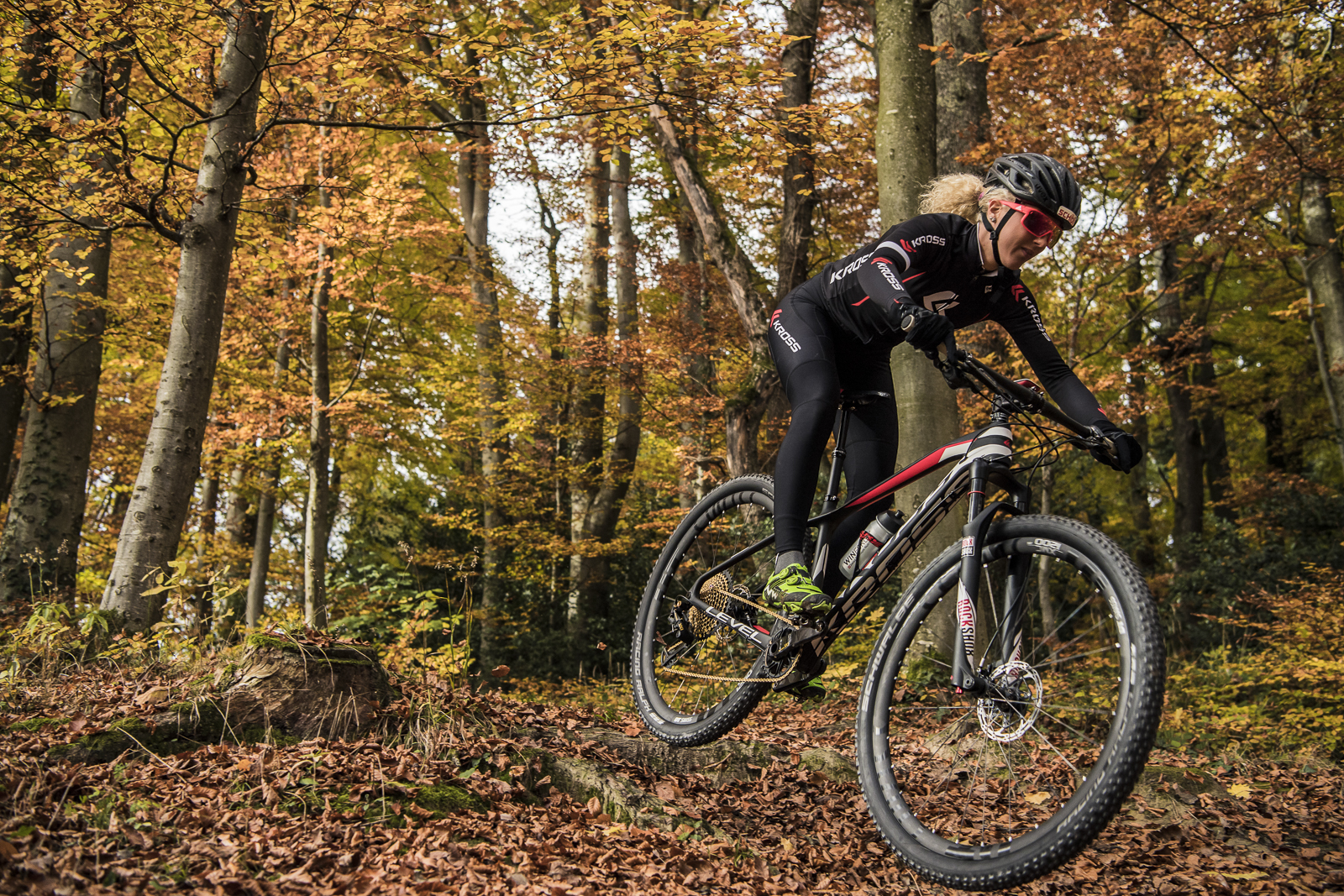 jolanda-neff-kross-racing-team-uci