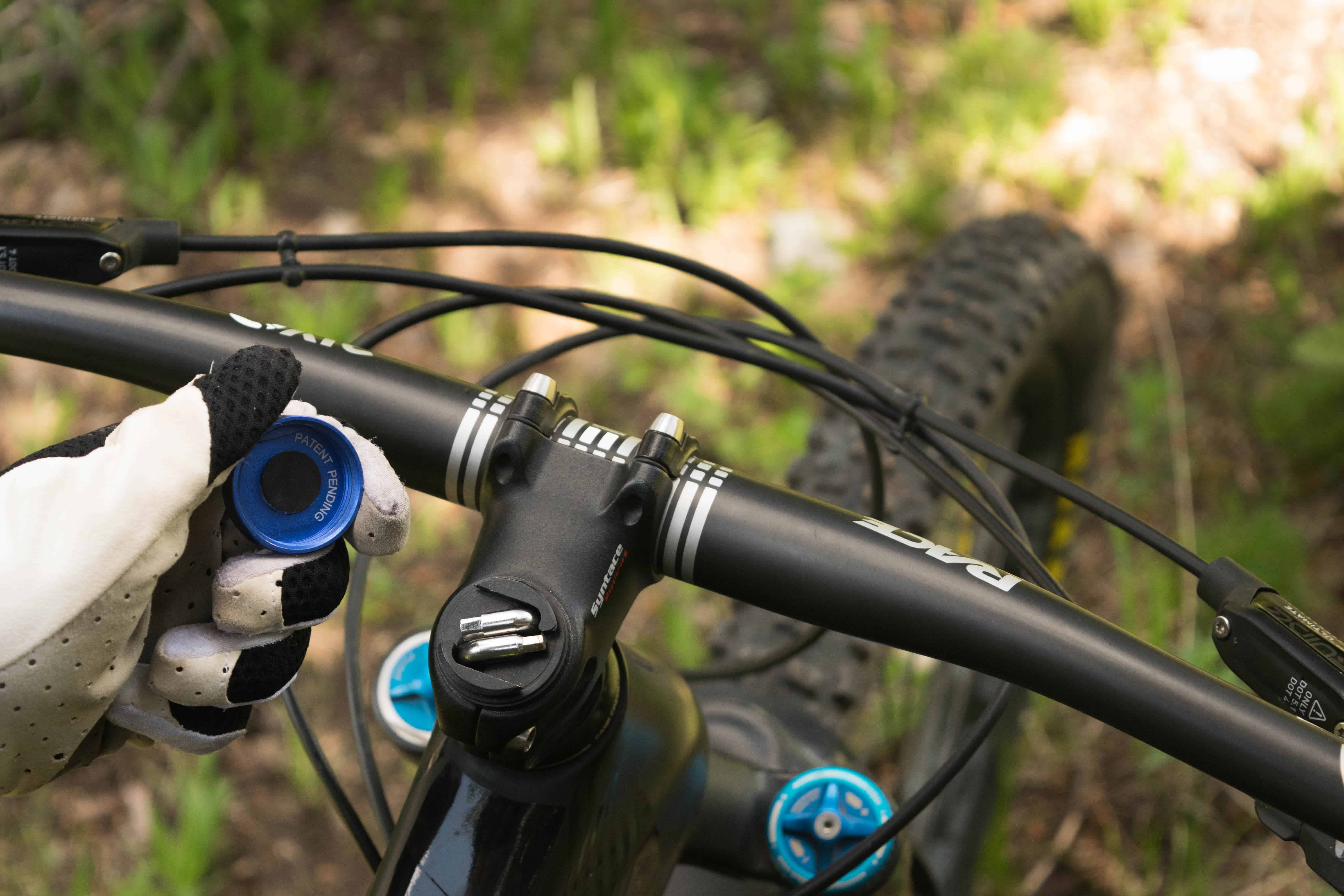 Rugged Dialed Cap, cómo guardar las herramientas en la dirección de tu bici