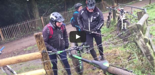 Una fat bike atrapada en una valla eléctrica, el vídeo con el que más reirás esta semana