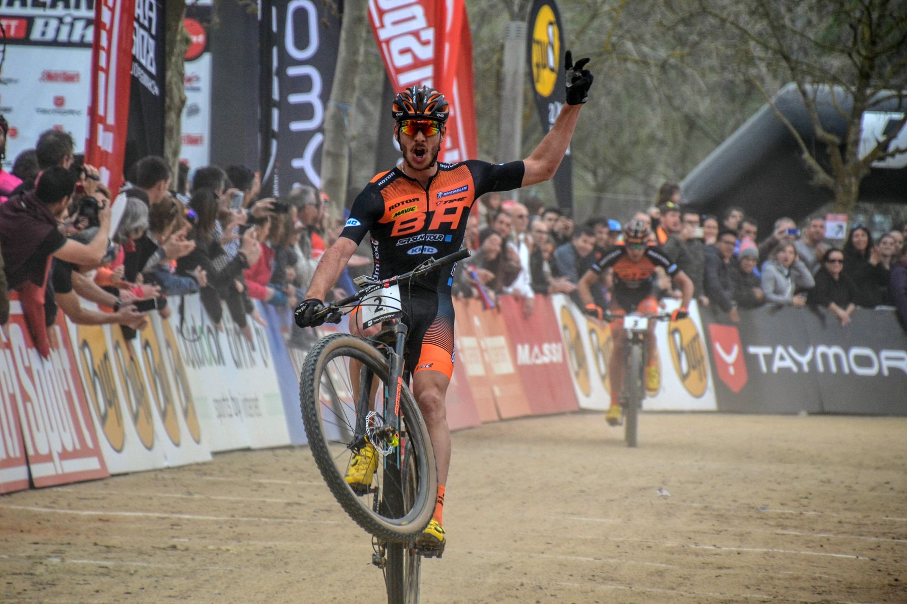 Víctor Koretzky, ganador en la Copa Catalana Internacional BTT de Banyoles