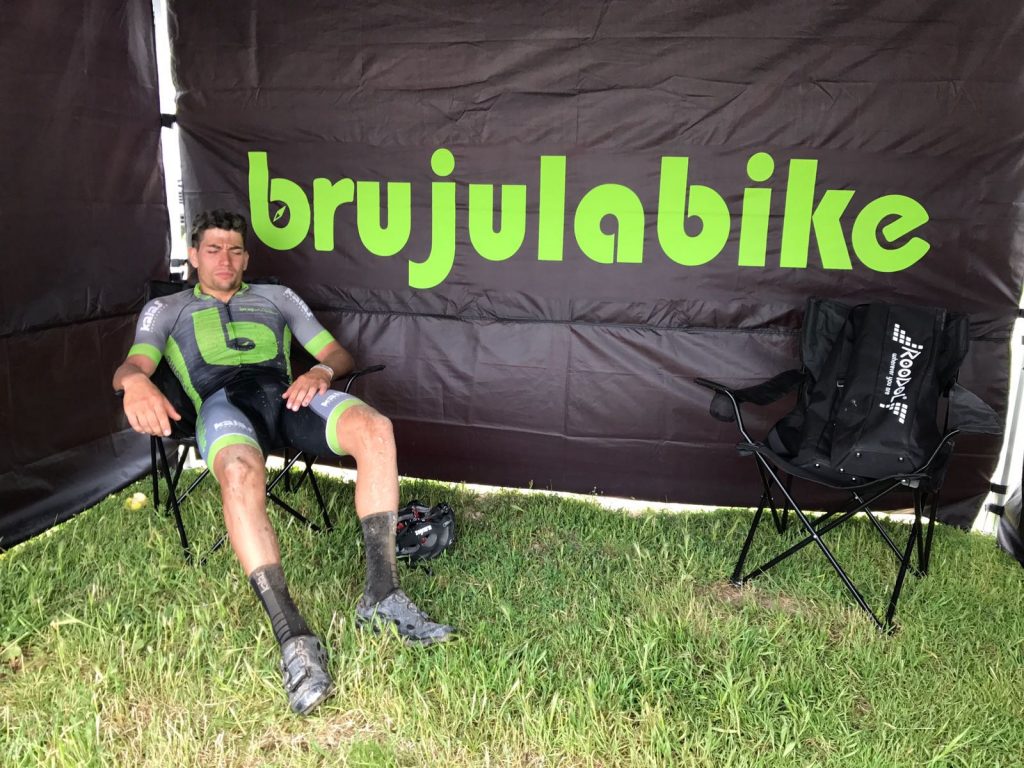 Victoria de Tiago Ferreira y Jiri Novak mantiene el liderato en la segunda etapa de la VolCAT 2017